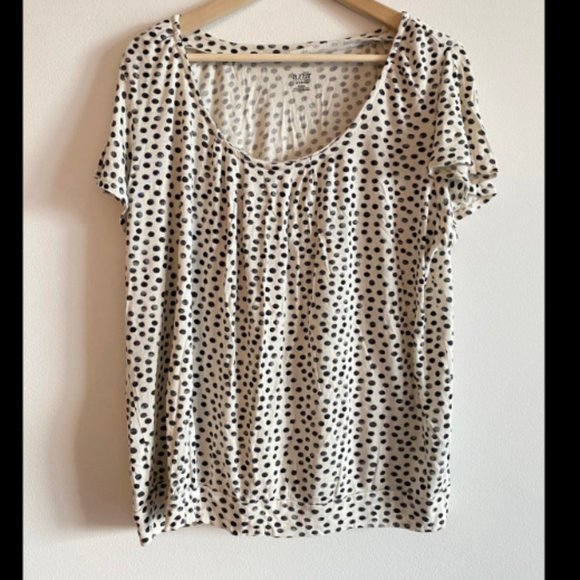 Adoption Fundraiser- Ana white and black polka dot top - Picture 1 of 4